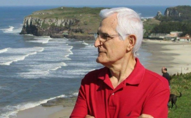 O amor pela escrita o ajudou a superar um AVC