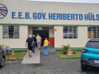 Presença de idosos chama atenção na EEB Governador Heriberto Hülse nas Eleições 2026