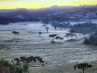 Serra abaixo de zero no amanhecer da Sexta-Feira Santa