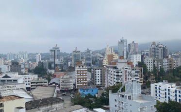 [Áudio] Semana inicia com muita nebulosidade na região 