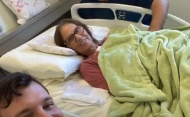 Internada há 40 dias, fumacense recebe alta (VÍDEO)