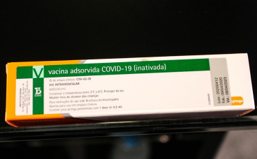 Covid-19: Fecam busca garantir 500 mil doses da vacina ainda em janeiro 