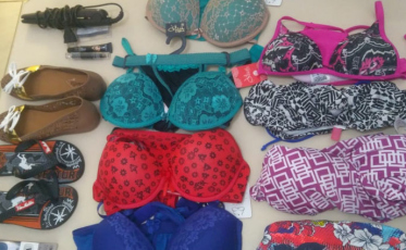 Dupla tenta furtar loja e acaba presa pelos funcionários