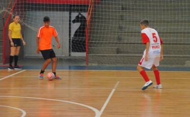 Colegião e Michel garantem vagas para segunda fase do futsal masculino