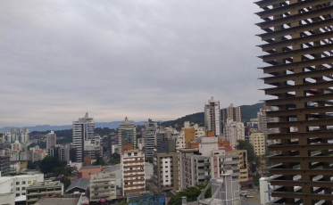 Semana começa com sol e temperatura máxima de 23°C em Criciúma