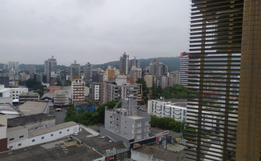 Sexta-feira sem presença de sol e possibilidade de chuva o dia todo 