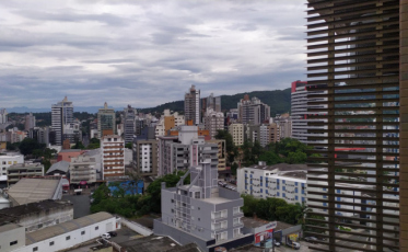 Semana inicia com chuva no Sul de SC