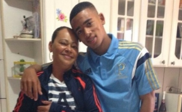 Seis dos jogadores da Seleção Brasileira foram criados apenas pelas mães