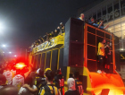 O campeão voltou! Jogadores retornam a Criciúma com muita comemoração (FOTOS E VÍDEOS) 