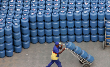 Petrobras anuncia redução no preço do gás de cozinha