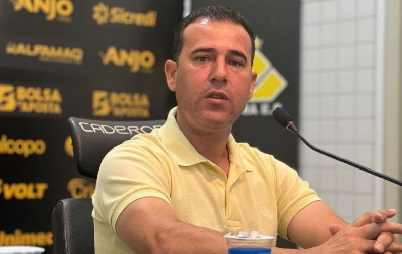 Nenhuma proposta do Inter e treinadores oferecidos: Gasparino fala sobre futuro de Baptista