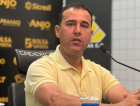 Nenhuma proposta do Inter e treinadores oferecidos: Gasparino fala sobre futuro de Baptista