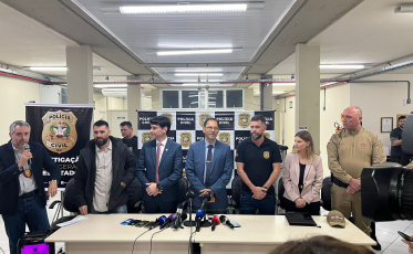 Sequestro em Criciúma: menina foi mantida por 24 horas dentro de porta-malas, diz polícia 