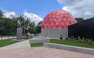Criciúma: Parque Astronômico promove observação ao 'cometa verde' nesta semana