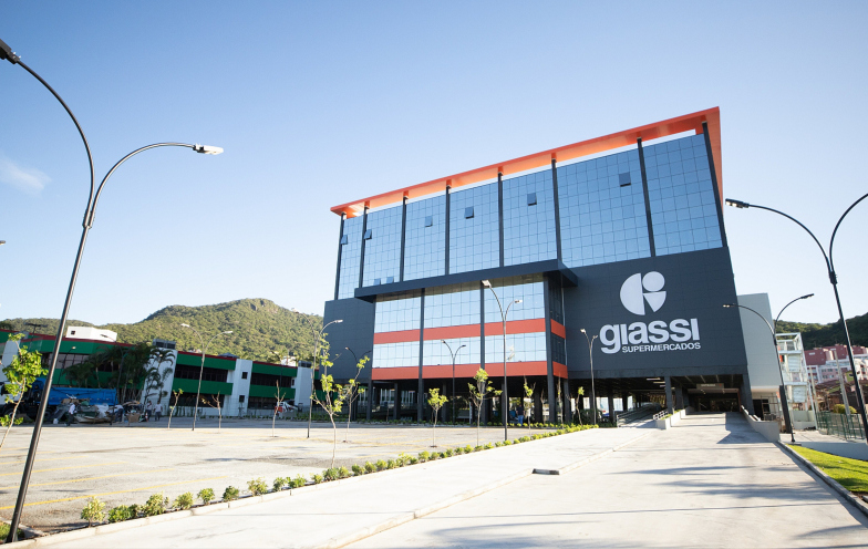 Grupo Giassi bate R$ 4,5 bilhões em faturamento e entra no top 30 do varejo no Brasil