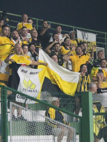 Vale liderança! Saiba onde assistir Goiás e Criciúma ao vivo pela Série B