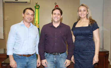 Governo pode rever presidência da Santur