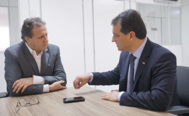 Carlos Moisés não promete obras e fala sobre a economia que vem fazendo