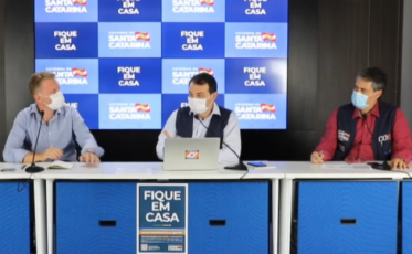 Moisés apresenta novo chefe da Casa Civil