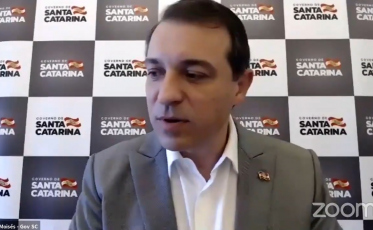 Covid-19: Governador discute repasse de ações com prefeitos