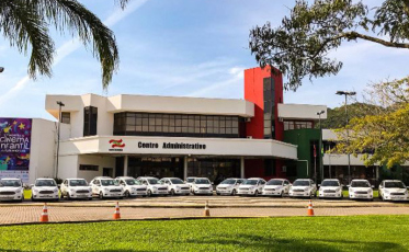 Governo do Estado entrega veículos para área da assistência social de 139 municípios