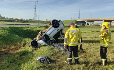 Grave acidente deixa um jovem morto em Sangão (VÍDEO)
