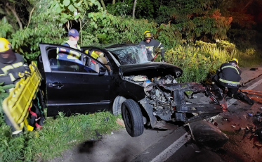 Siderópolis: motorista fica gravemente ferido após colisão frontal na SC-445