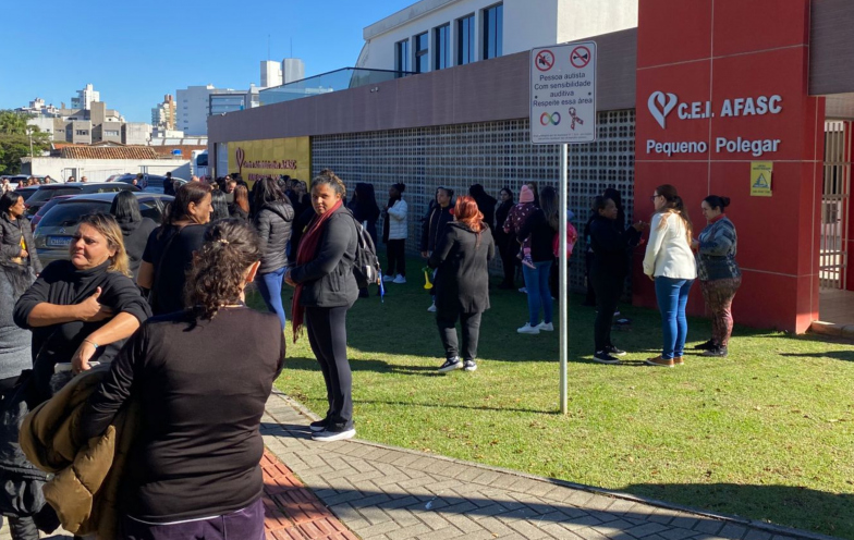 Prefeitura negocia contratos emergenciais para manter creches funcionando durante greve na Afasc