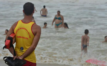 Corpo de Bombeiros abrirá inscrições para cursos de guarda-vidas civil