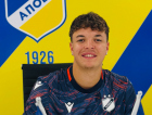 Filho de catarinense que fez história no futebol europeu assina com o mesmo clube do pai