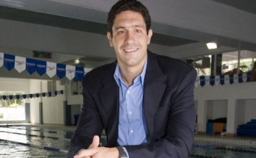 Medalhista olímpico Gustavo Borges em entrevista no programa Cá Entre Nós