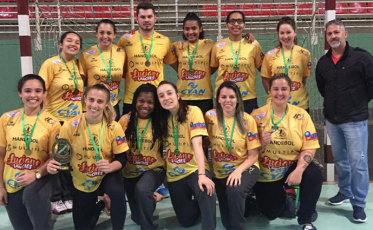 Handebol feminino de Criciúma é bronze na Liga SC