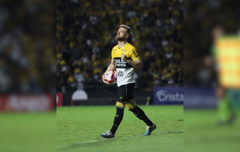 'A gente não vai negociar a multa', diz Gasparino sobre Marcelo Hermes