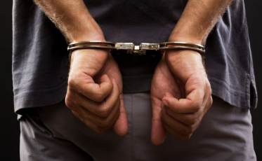 Suspeito de abusar e engravidar menina de 14 anos é preso