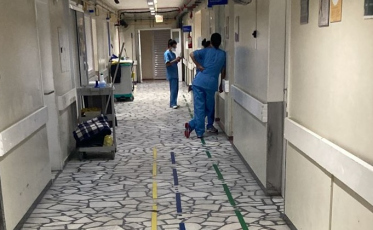 Chuva forte atinge setor de Emergência do hospital de Tubarão