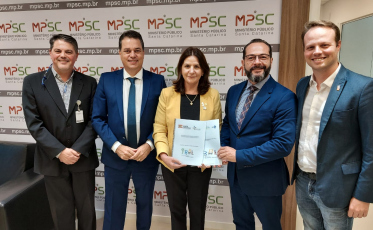Ministério Público recebe projeto para instrumentalizar Hospital Materno-Infantil Santa Catarina