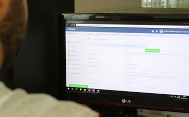 Novo software será implementado na rede municipal de ensino de Criciúma