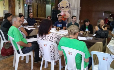 União entre diferentes líderes da terceira idade