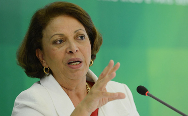 Ideli Salvatti visita campus do IFSC