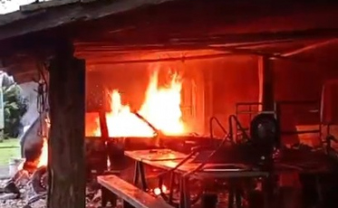 Jovem é preso em flagrante por incendiar carro do avô
