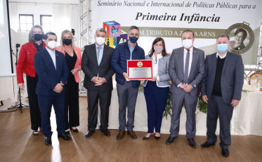 Emoção e muitas histórias de vida marcam a solenidade de abertura do Seminário Um Tributo a Zilda Arns