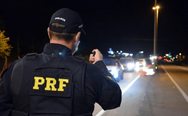 Acidente com veículo de Criciúma deixa ciclista haitiano morto na BR-101