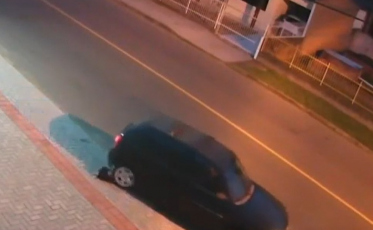 [Vídeo] Araranguá: Homem que abandonou e atropelou cachorro é identificado