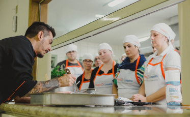 Integra Coopera promove aulas especiais do curso de gastronomia