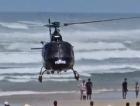 ((Vídeo)) Arrastado por correnteza, homem se afoga e é resgatado de helicóptero em praia