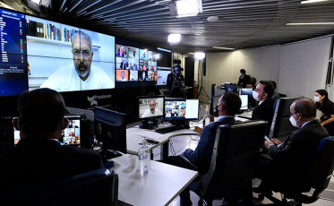 Projeto sobre equidade salarial entre homens e mulheres volta à pauta do Senado 