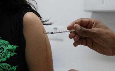 Covid-19: Média de mortes diárias está acima de 200 há cinco semanas