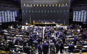Congresso derruba veto a projeto que facilita acesso ao BPC