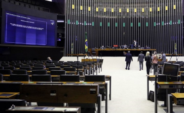 Câmara pode votar na segunda-feira modificações no Código de Trânsito  