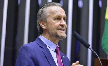 ASSISTA: Parlatório recebe Pedro Uczai